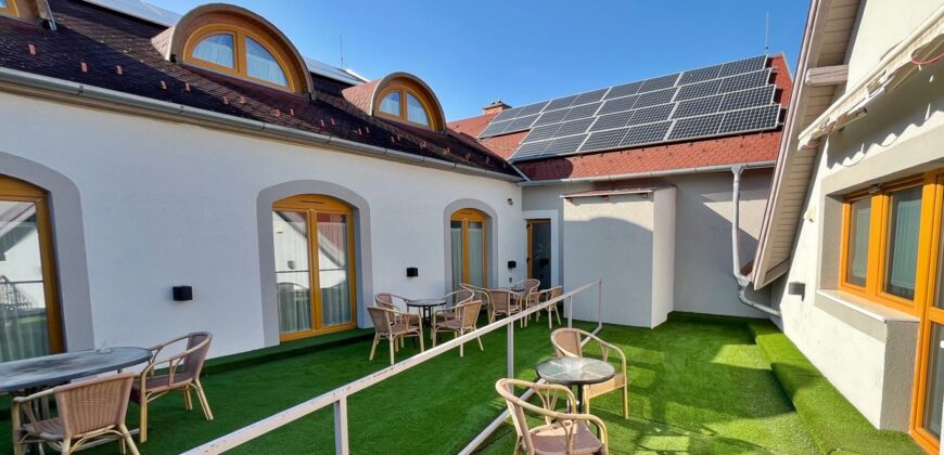 Wellness Hotel eladó Balaton