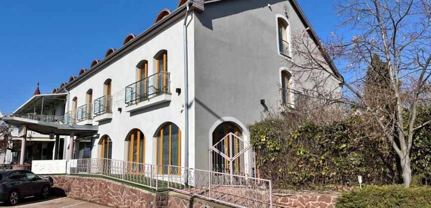 Wellness Hotel eladó Balaton