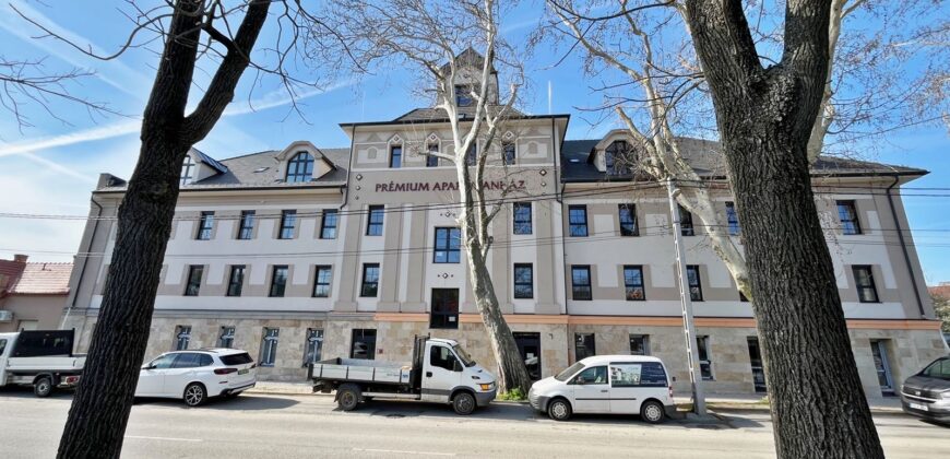 Balatonkenese eladó lakás part közelében