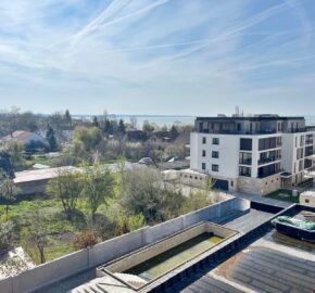 Balatonkenese extra panorámás 2 szobás lakás