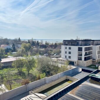 Balatonkenese extra panorámás 2 szobás lakás