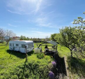 Balatonalmádi panorámás telek eladó