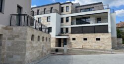 Balatoni panorámás lakás eladó